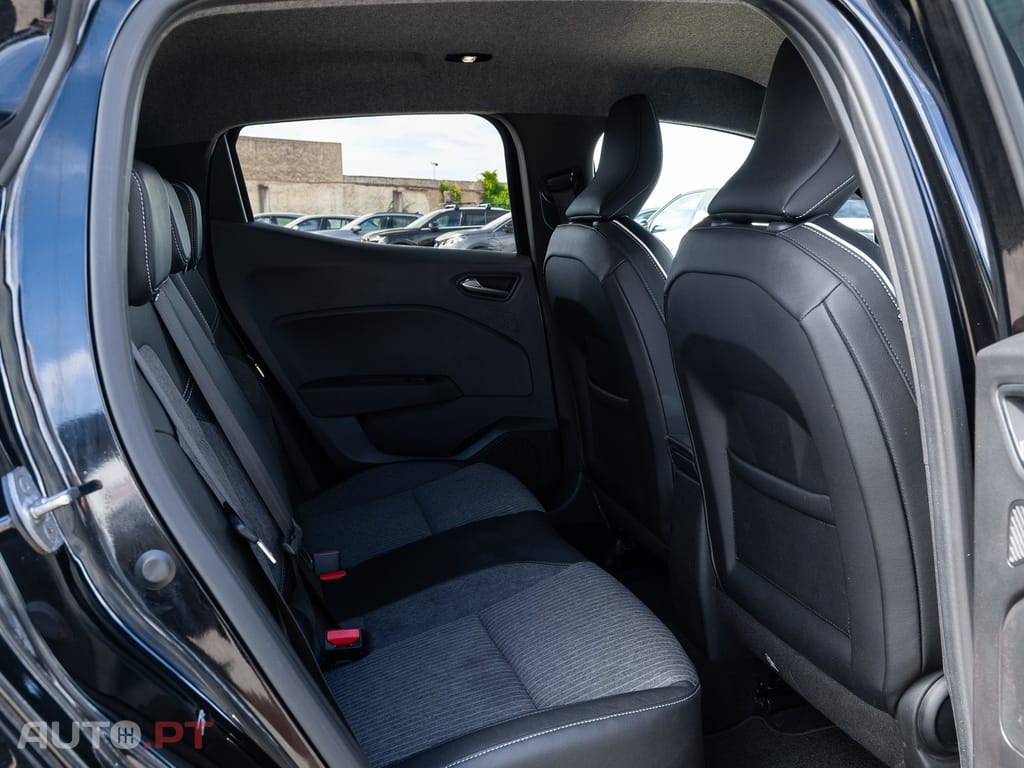 Mitsubishi Colt 1.0 MPI-T Launch Edition