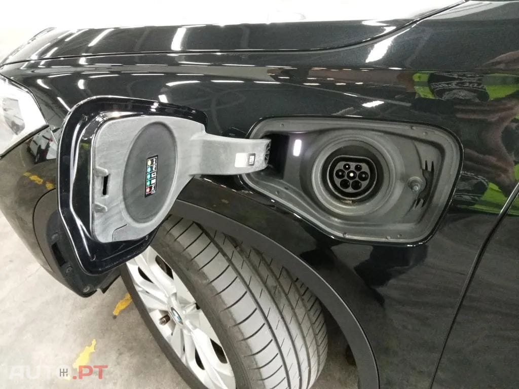 BMW X1 25 e xDrive Corporate Edition