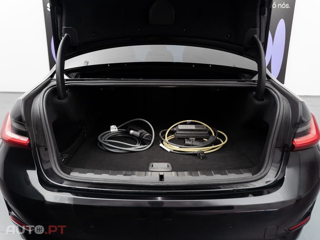 BMW 320 e Corporate Edition Auto