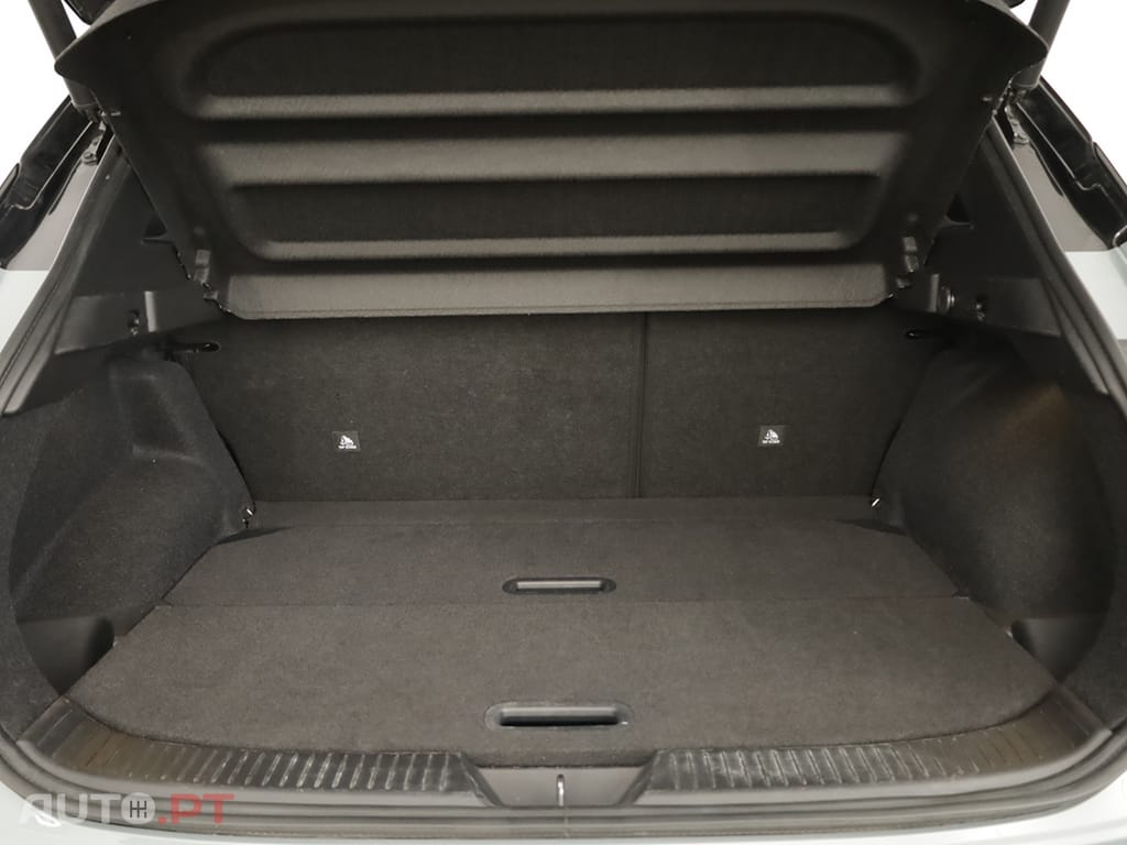 Nissan Qashqai Qashqai 1.3 DIG-T N-Connecta LED Xtronic