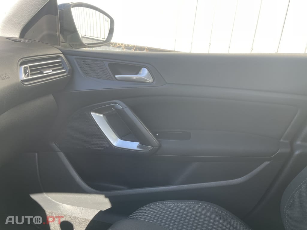 Peugeot 308 1.2 PureTech Allure