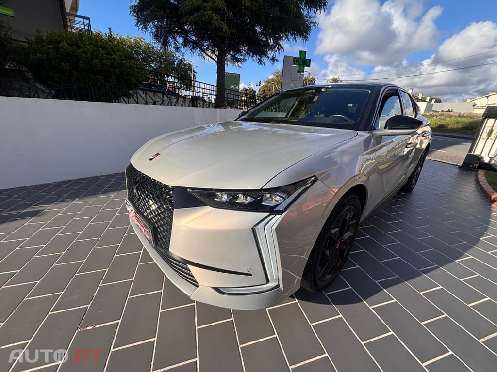 DS DS4 E-Tense Performance Line EAT8