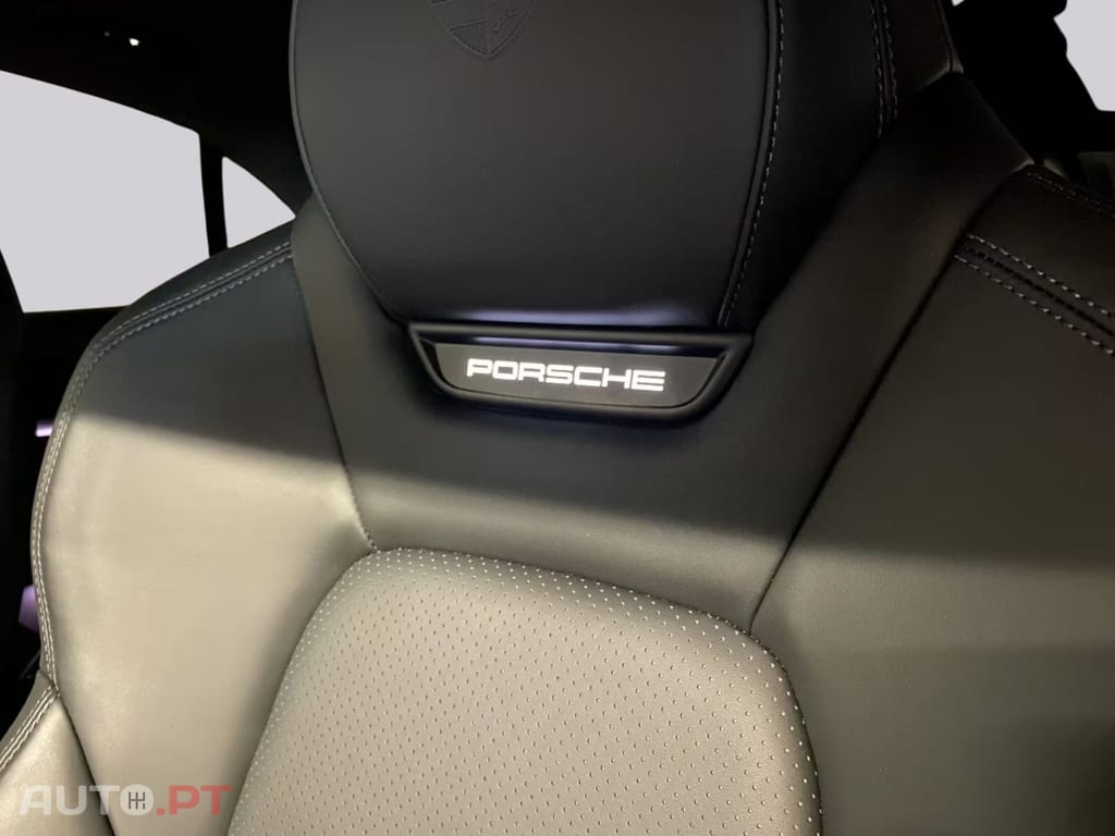 Porsche Macan I.V.A DEDUTIVEL Turbo