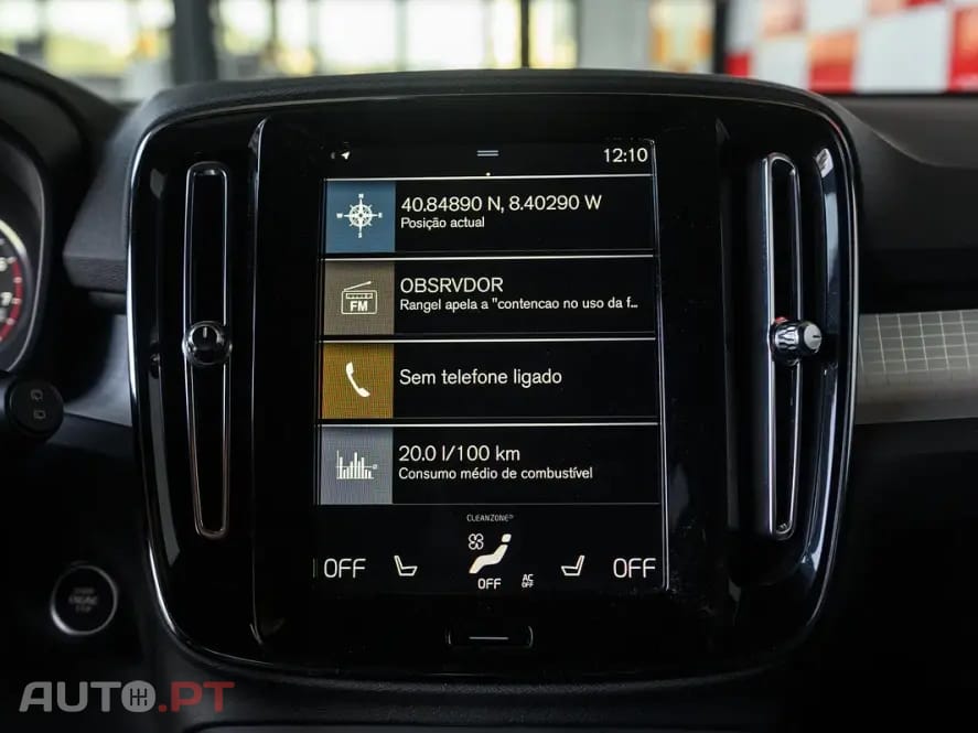 Volvo XC40 1.5 T2 Plus Dark Auto