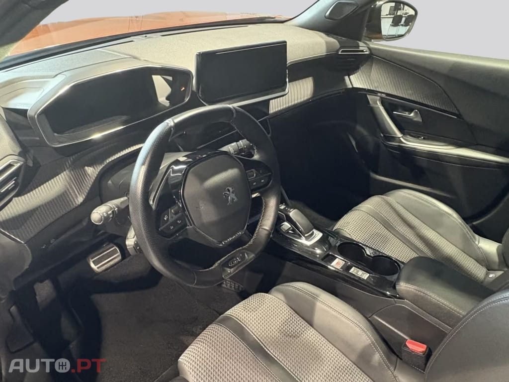 Peugeot E-2008 GT I.V.A DEDUTIVEL 