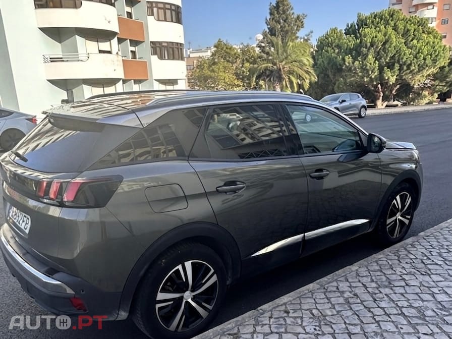 Peugeot 3008 PureTech 130 Stop&Start GPF EAT8 ALLURE