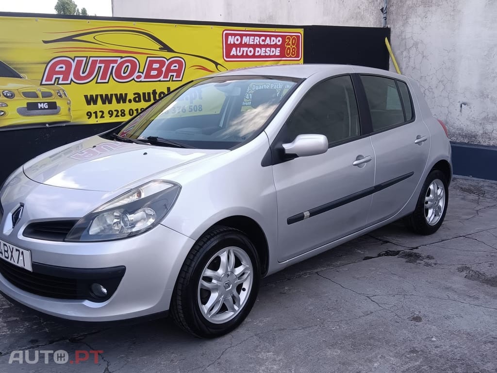 Renault Clio 1.2 SE Storia Confort