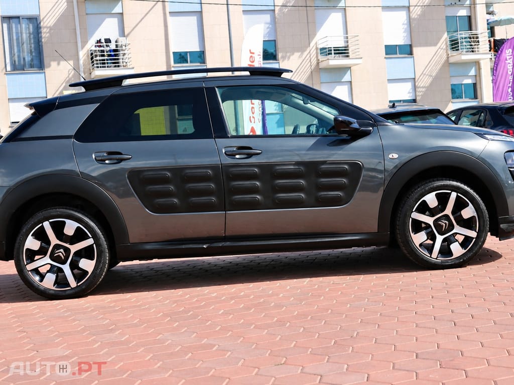 Citroen C4 Cactus 1.2 PureTech Shine