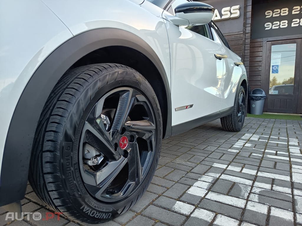 DS DS3 Crossback E-Tense Performance Line