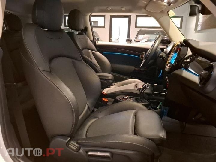 MINI Cooper Cooper SE