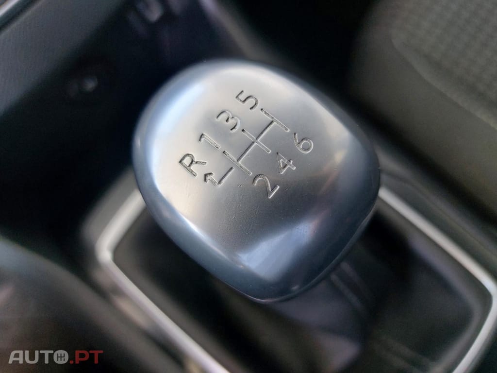 Peugeot 308 1.5 BlueHDi Business Line