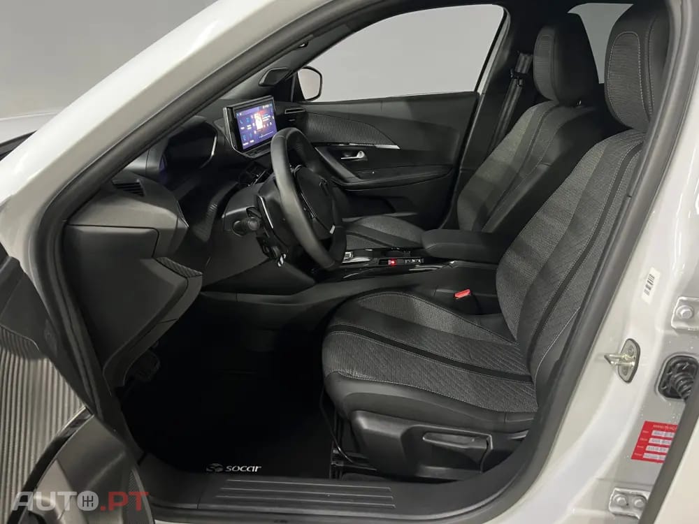 Peugeot 2008 1.2 Hybrid Allure e-DCS6
