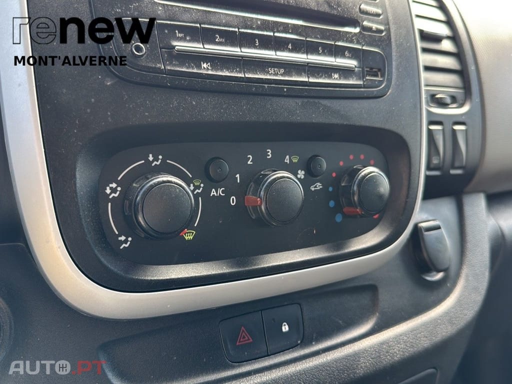 Renault Trafic 9 Lugares Pack Clim