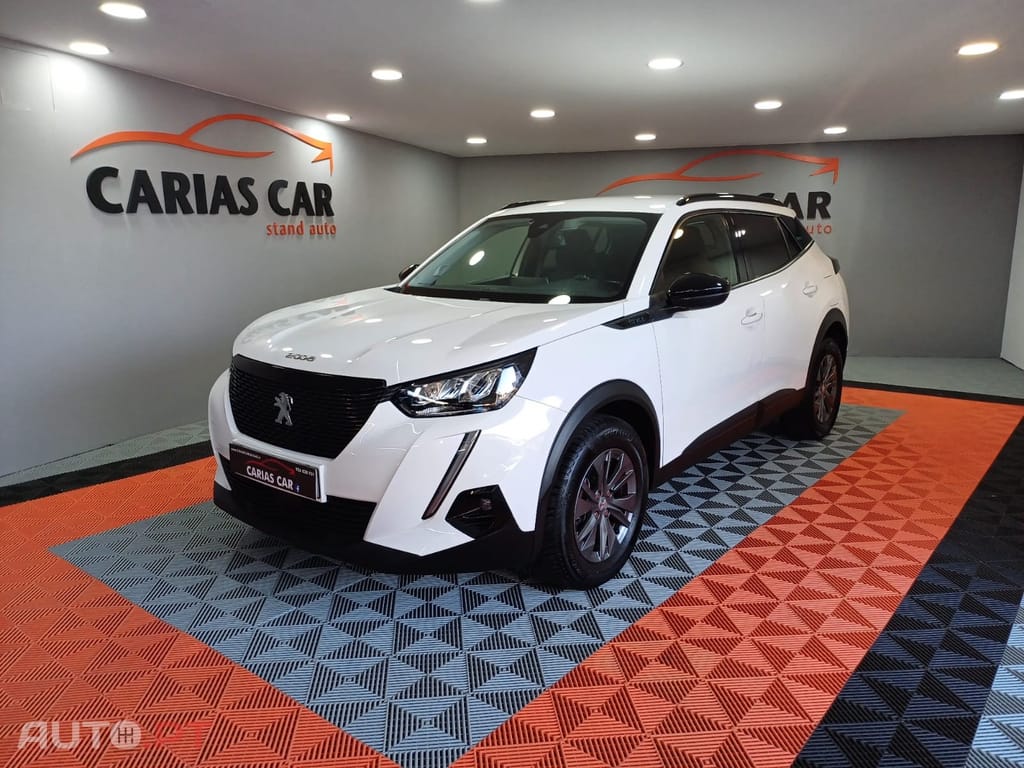 Peugeot 2008 1.5 BlueHDi Allure Pack