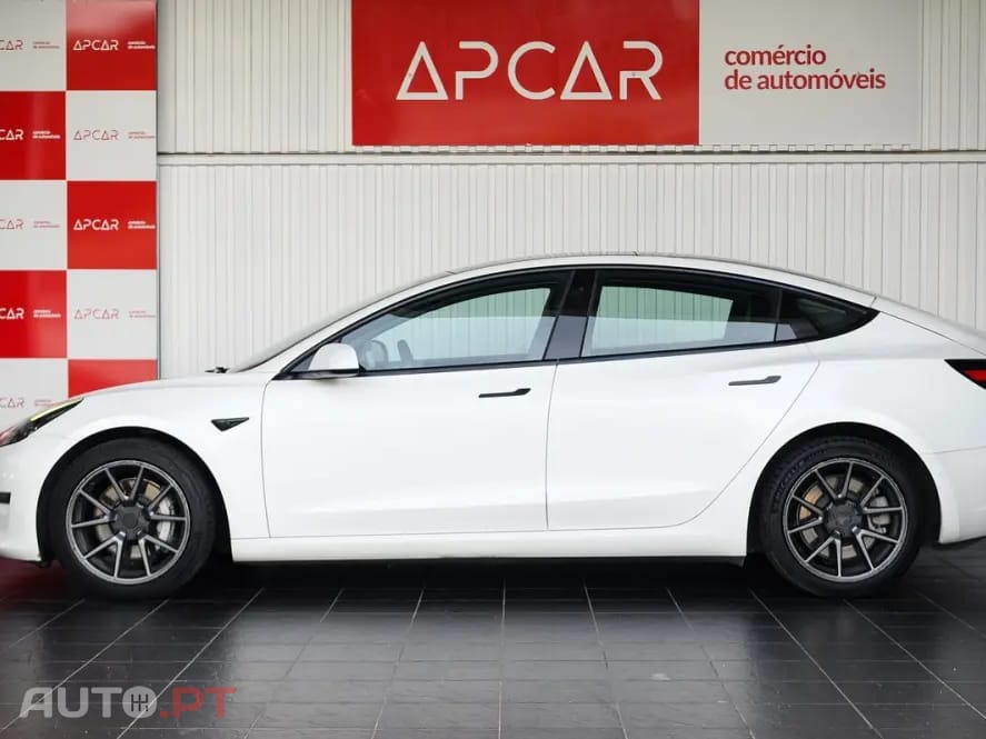 Tesla Model 3 Long Range AWD Dual Motor