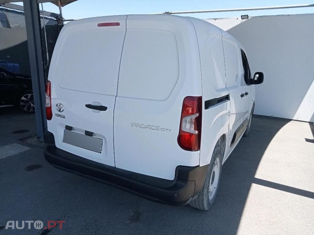 Toyota Proace City 1.5D L1 Comfort - IVA Dedutível