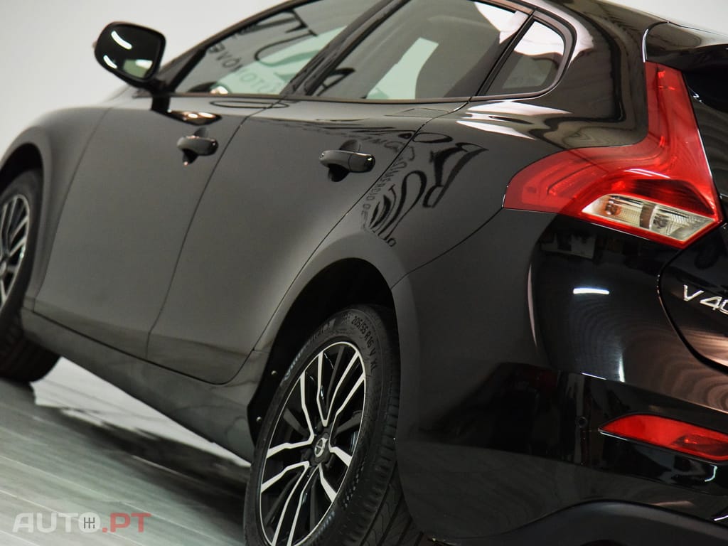 Volvo V40 2.0 D3 Momentum