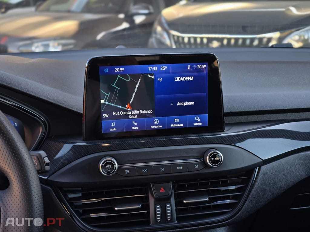 Ford Focus 1.0 EcoBoost Hybrid ST-LINE