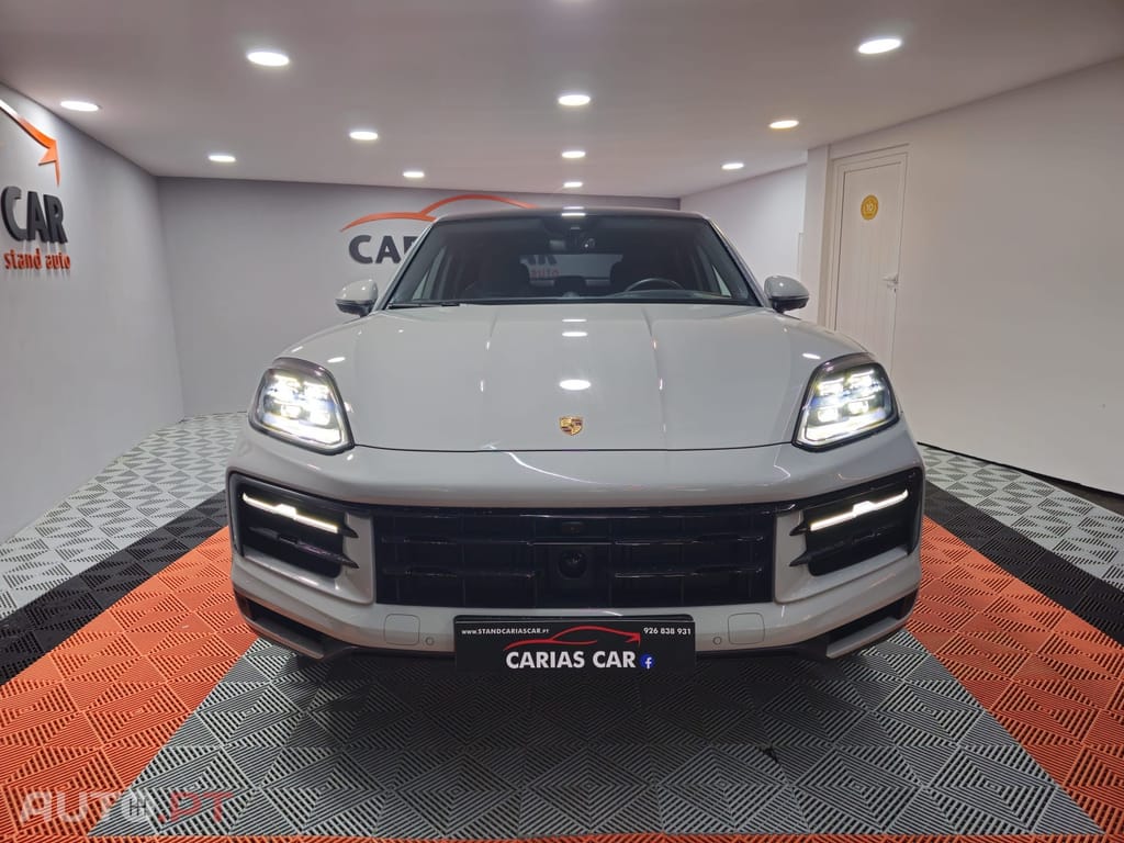 Porsche Cayenne E-Hybrid Black Edition
