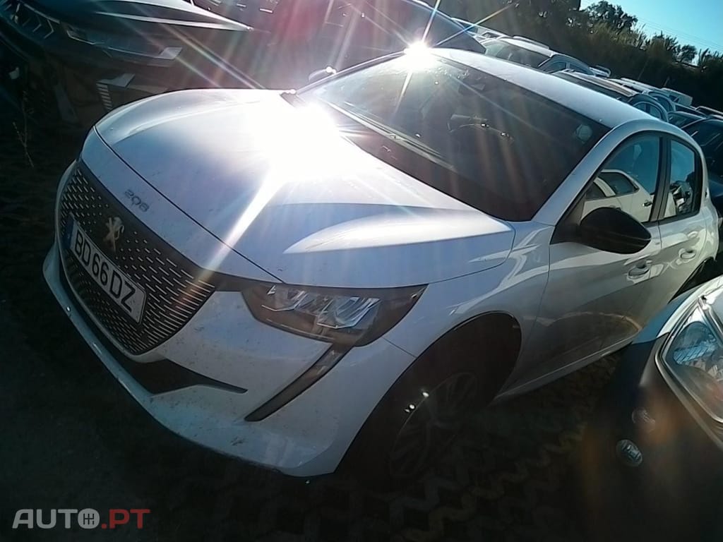 Peugeot E-208 50 kWh Active Pack