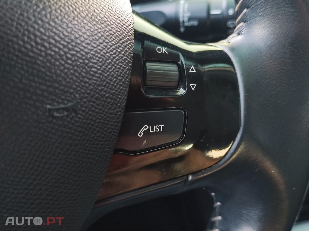 Peugeot 308 1.5 BlueHDi Business Line