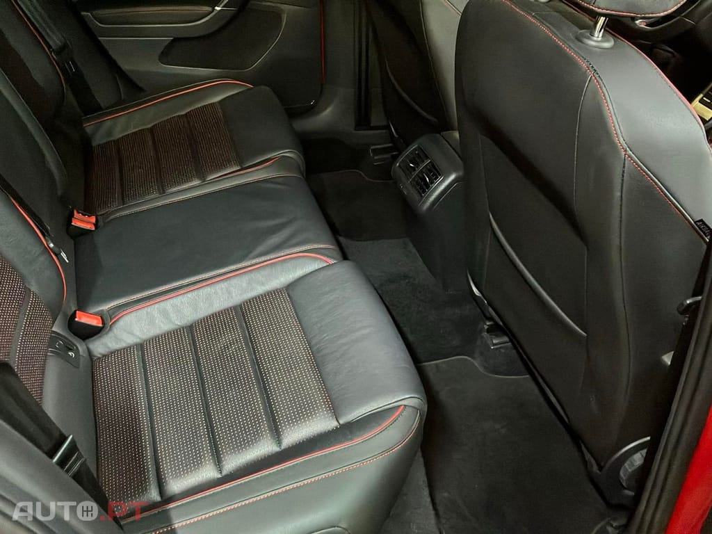 Volkswagen Golf 2.0 TSI GTI DSG Performance