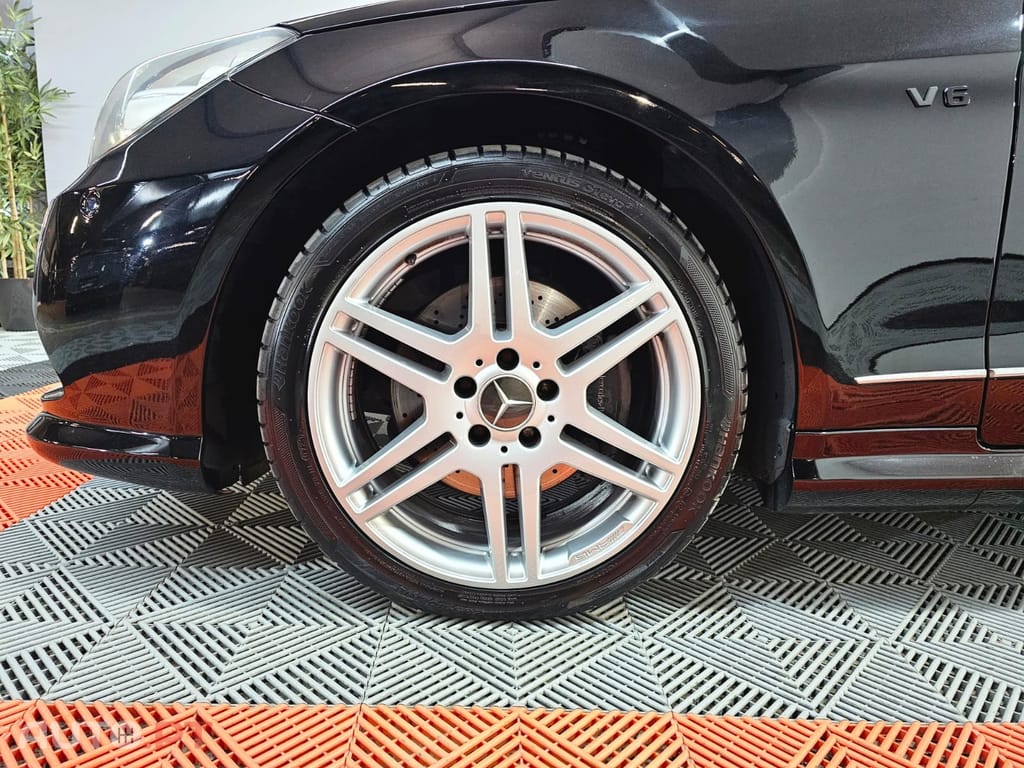 Mercedes-Benz E 350 CDi Avantgarde BlueEfficiency