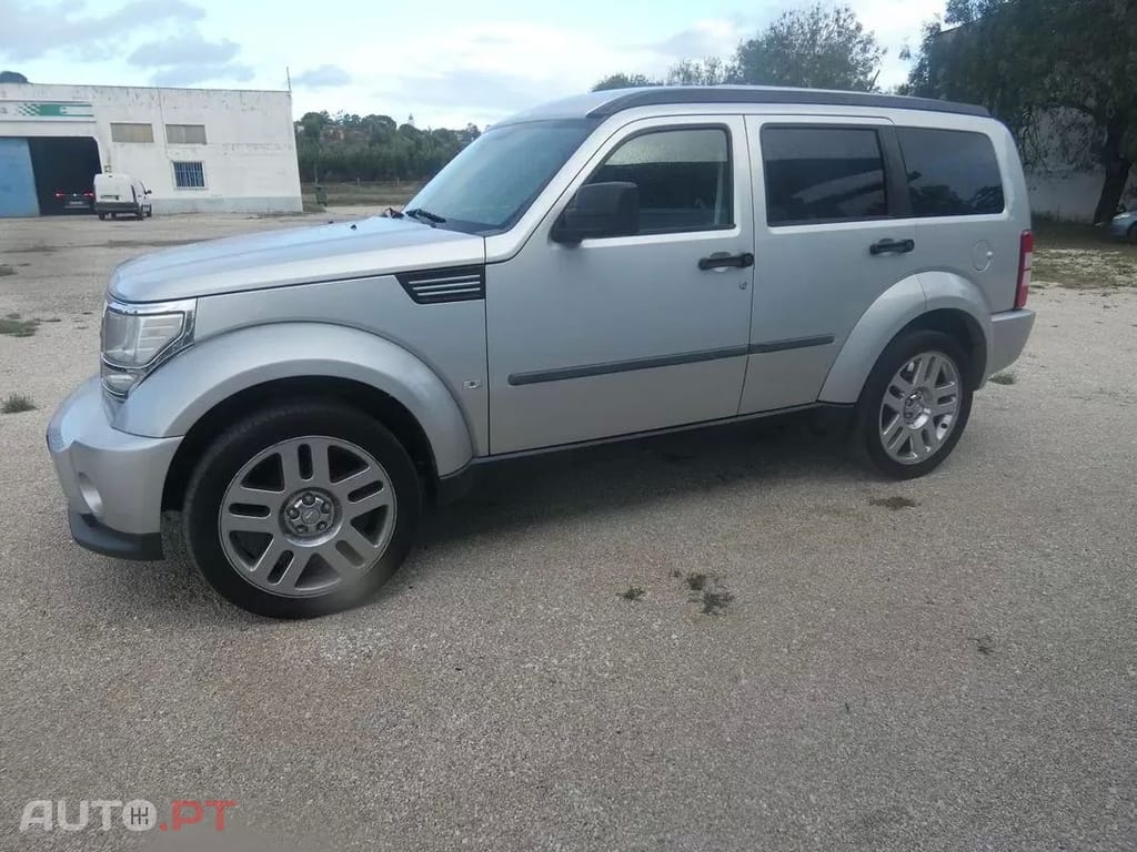 Dodge Nitro  2 8 Crd Dpf Se 2wd