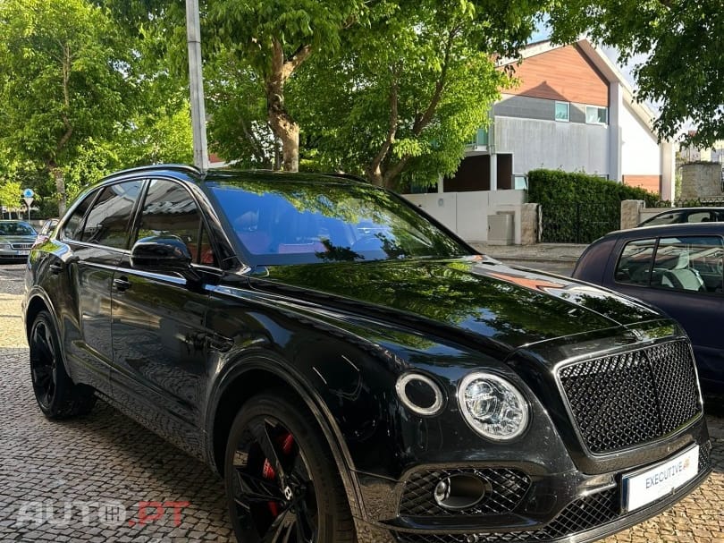 Bentley Bentayga V8