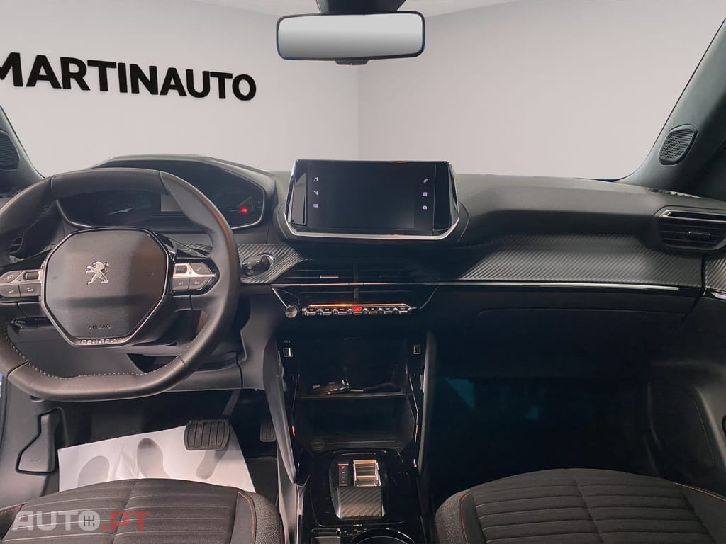 Peugeot E-2008 50 kWh Active Pack