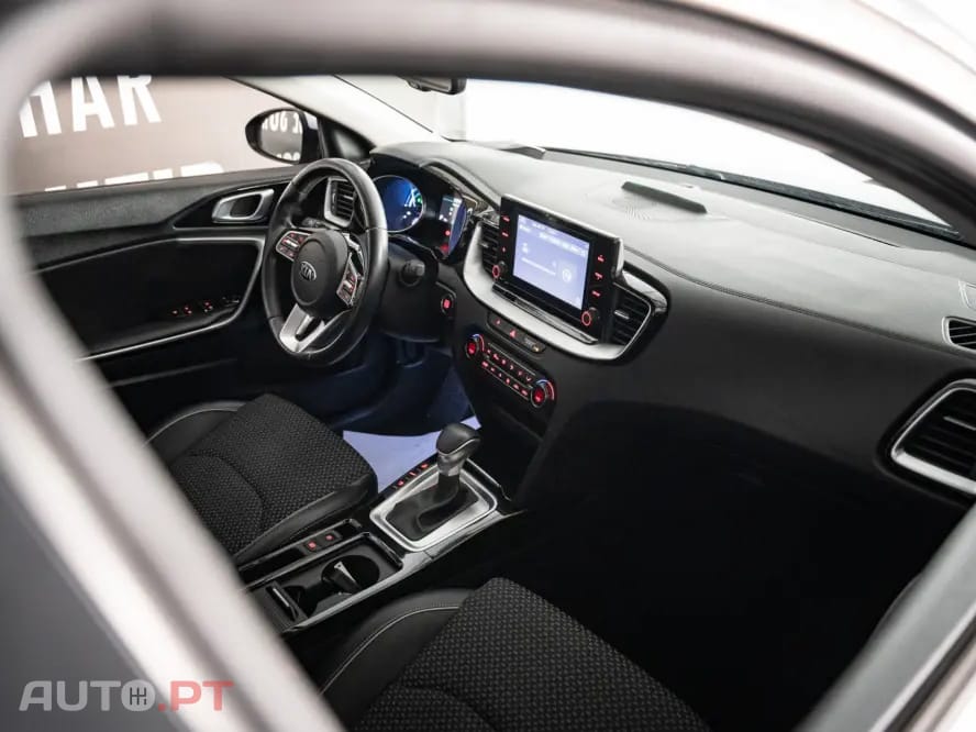 Kia Ceed SW 1.6 GDi PHEV Drive 6DCT
