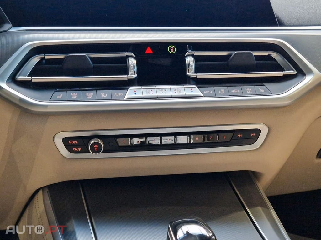 BMW X5 I.V.A DEDUTIVEL xDrive45e 
