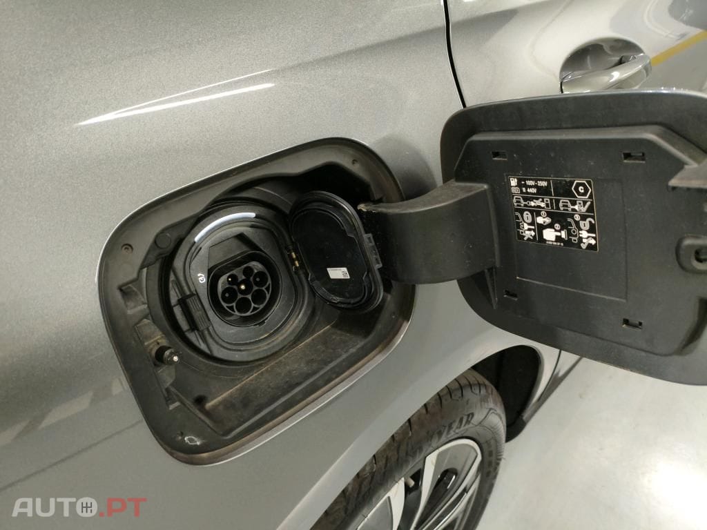 Mercedes-Benz B 250 e