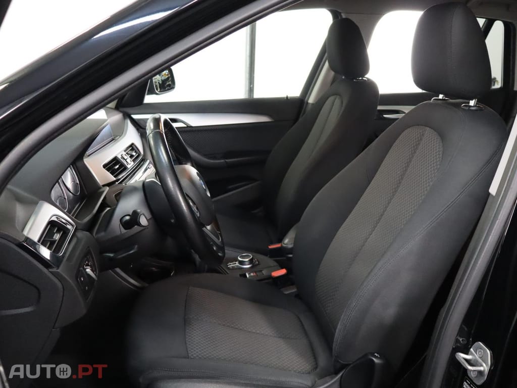 BMW X1 xDrive25e