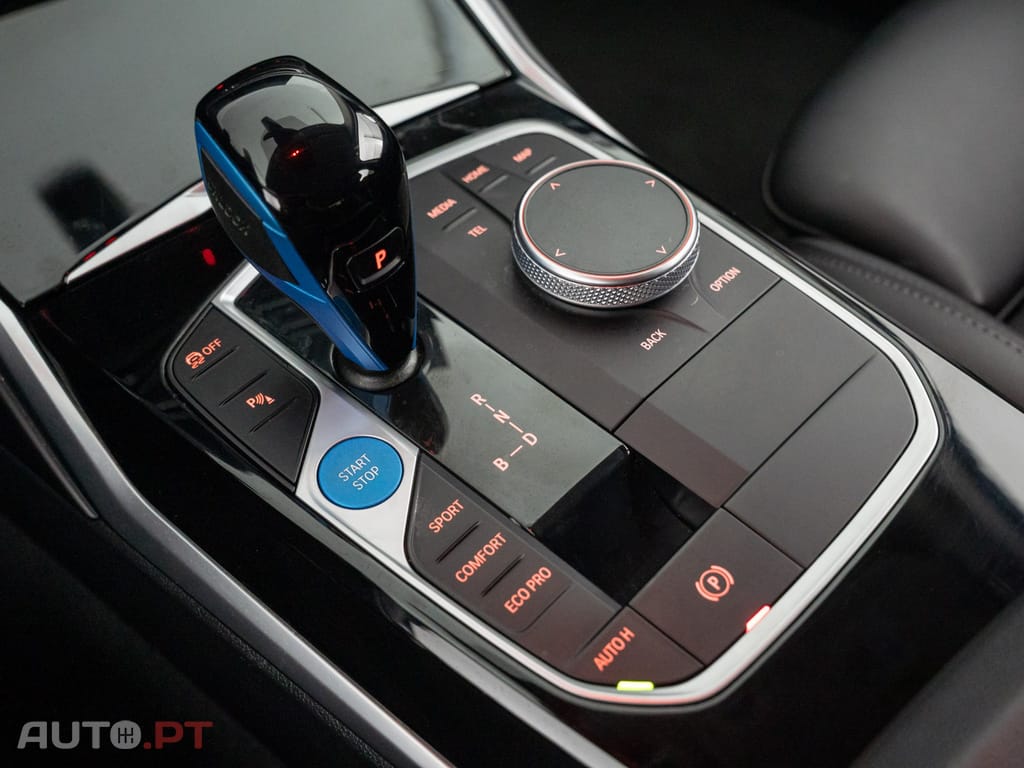 BMW i4 eDrive40