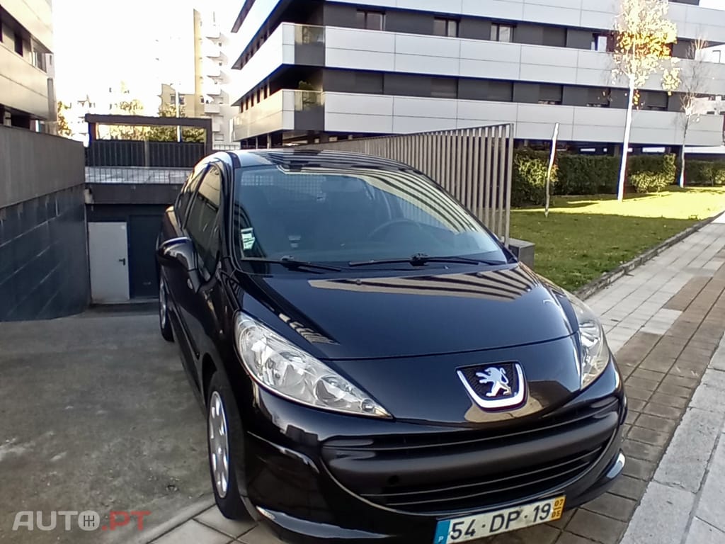 Peugeot 207 1.4 HDI 70CV
