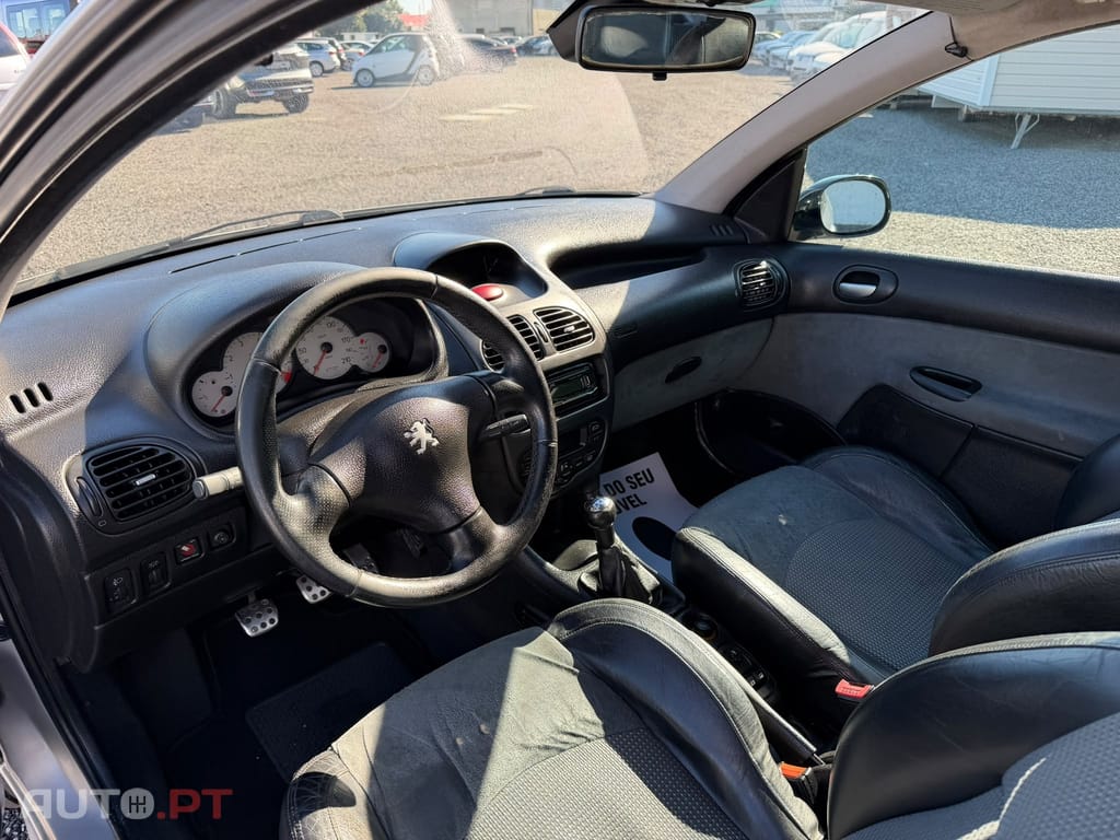 Peugeot 206 1.6 GTi