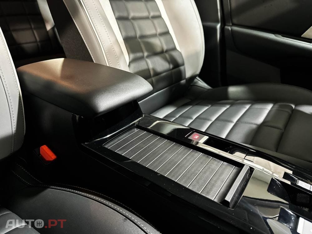 Citroen C4 PureTech 130 Stop&Start EAT8 PLUS