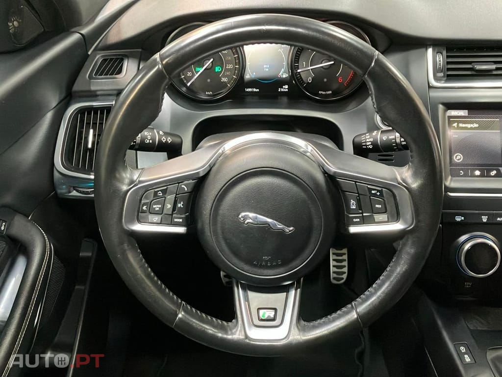 Jaguar E-Pace 2.0 i4D R-Dynamic — fotografia 11