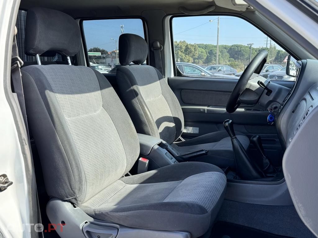 Nissan Pick Up 2.5 TD CD Look Navara