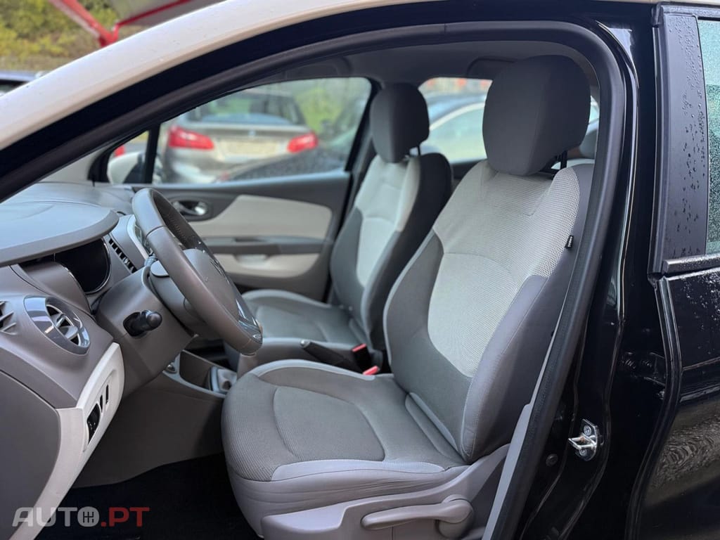 Renault Captur 0.9 TCE Exclusive