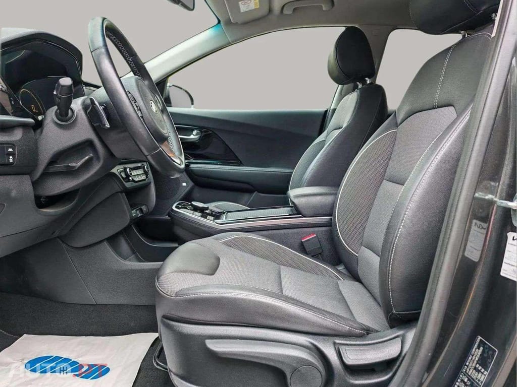 Kia Niro Spirit 64kWh I.V.A DEDUTÍVEL 
