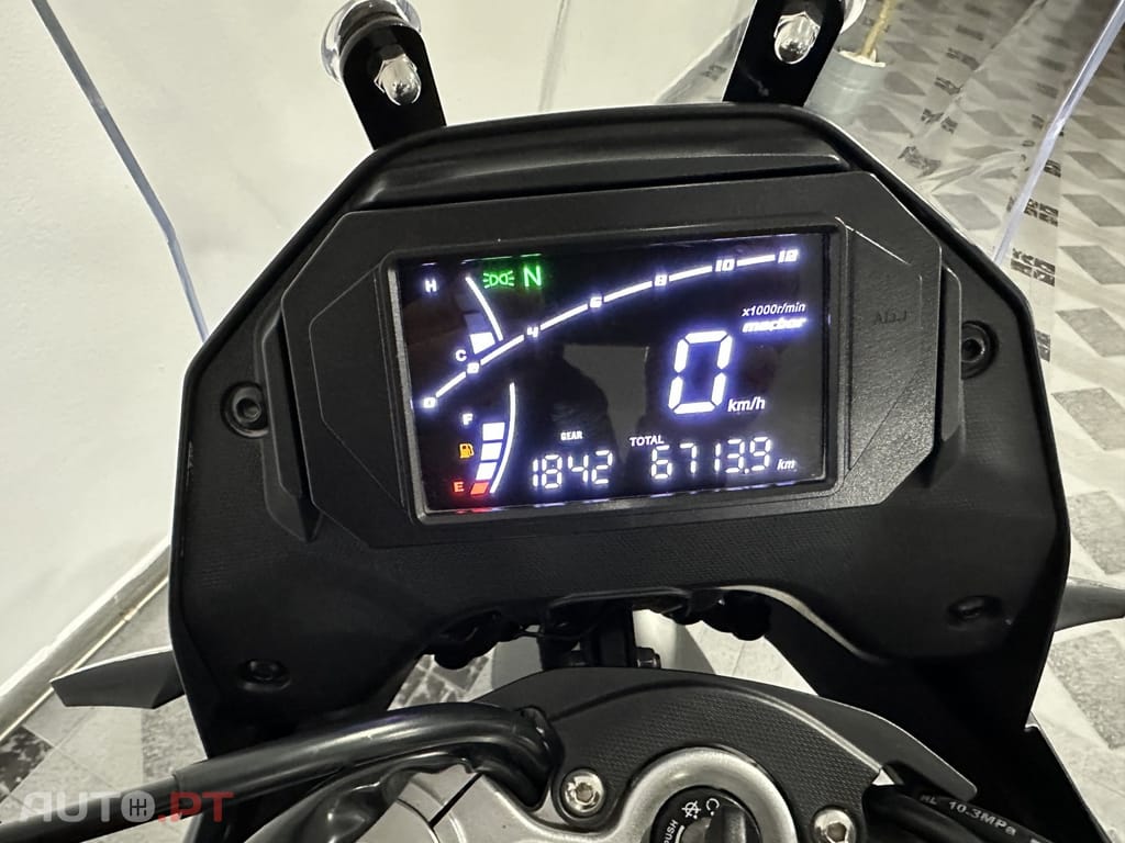 Macbor Montana XR1 125 XR1