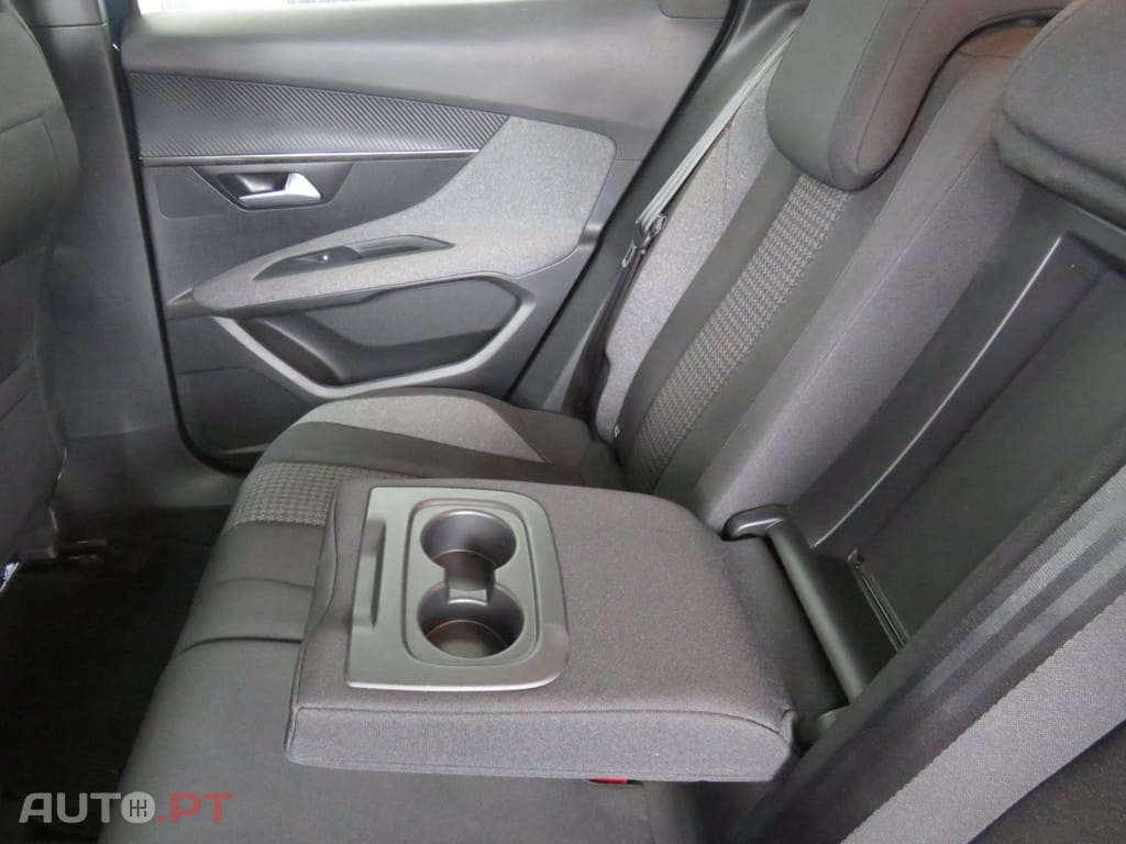 Peugeot 3008 1.5 BlueHDi Active Pack