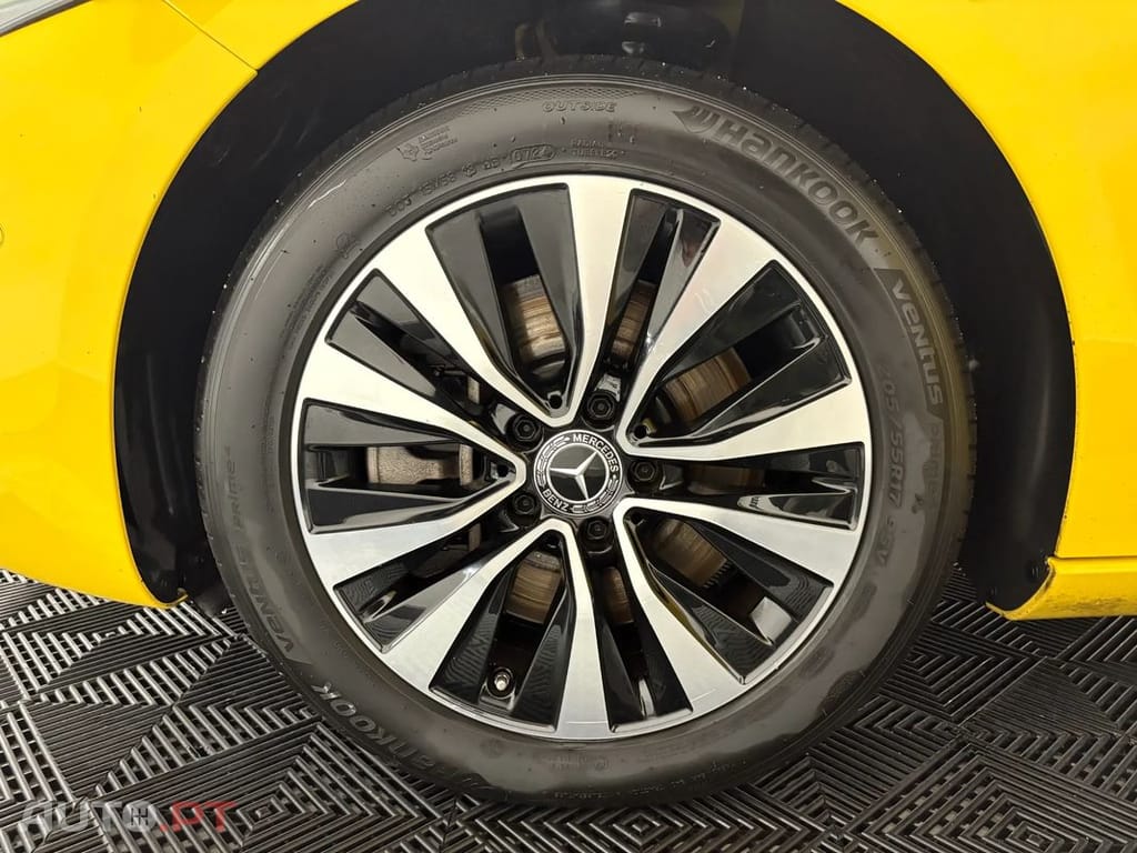 Mercedes-Benz A 250 e 8G-DCT