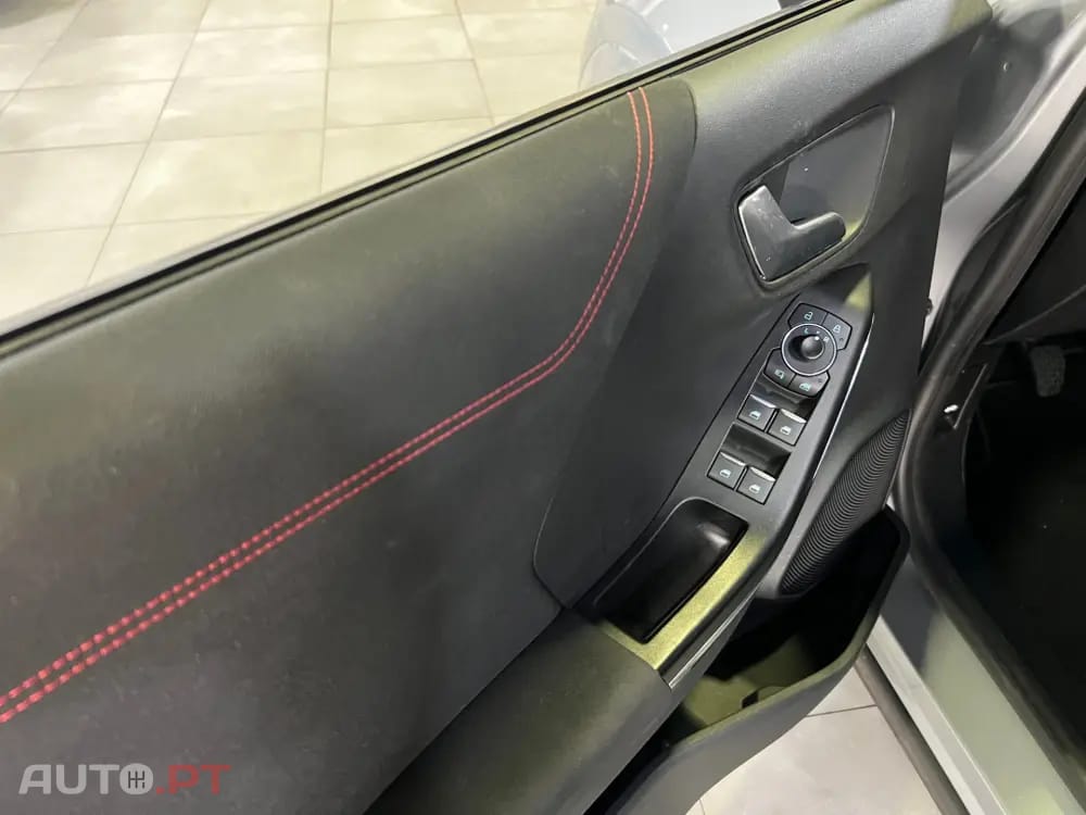 Ford Puma 1.0 EcoBoost MHEV ST-Line