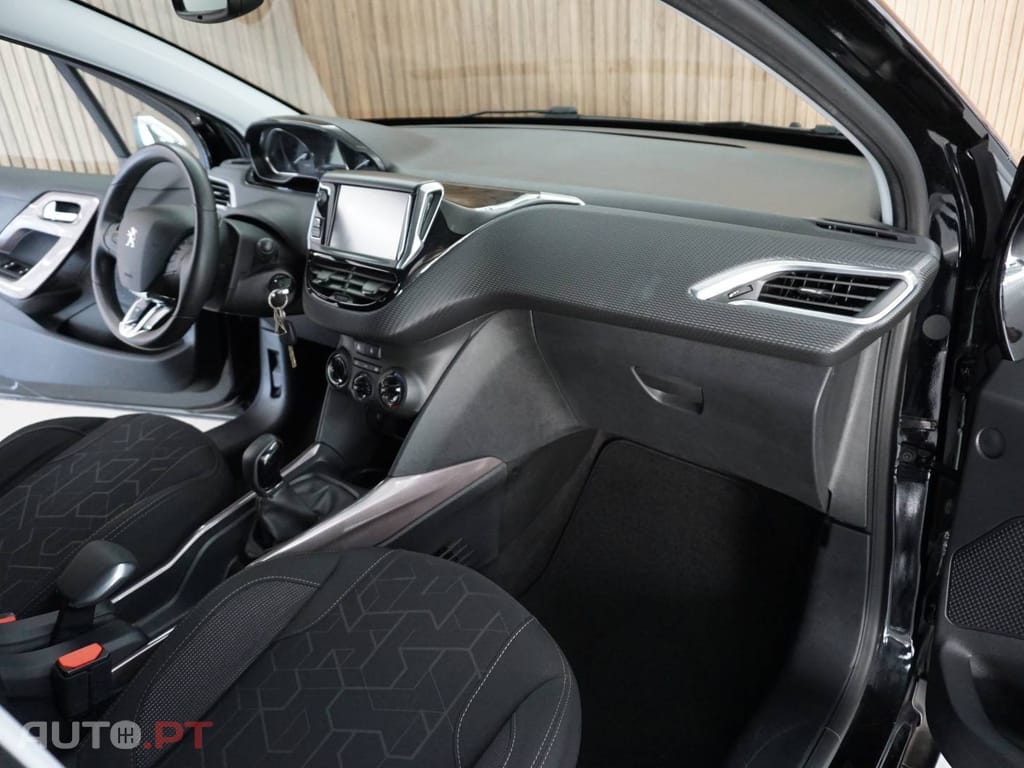 Peugeot 2008 1.2 Style