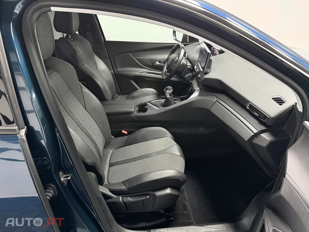 Peugeot 5008 1.2 PureTech Allure