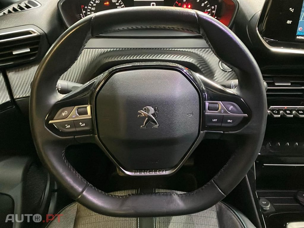 Peugeot 2008 1.2 PureTech Allure