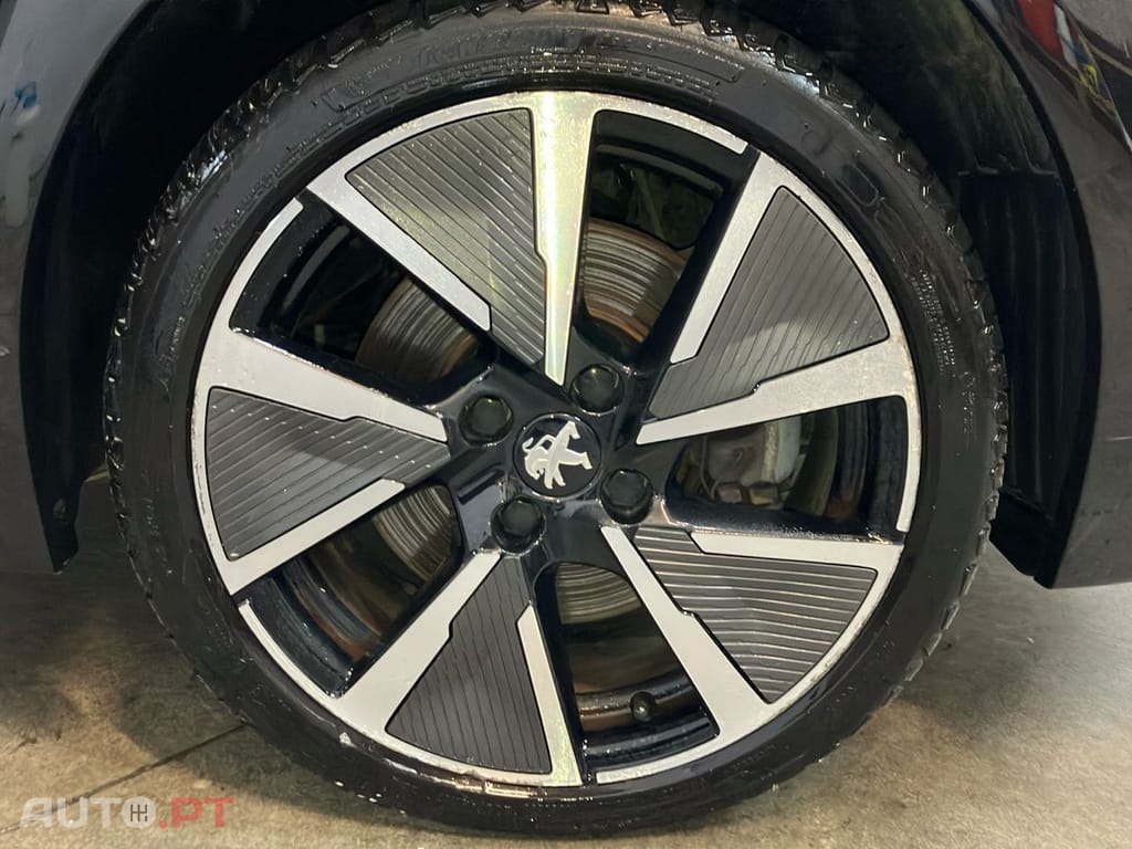 Peugeot E-208 50 KWh GT